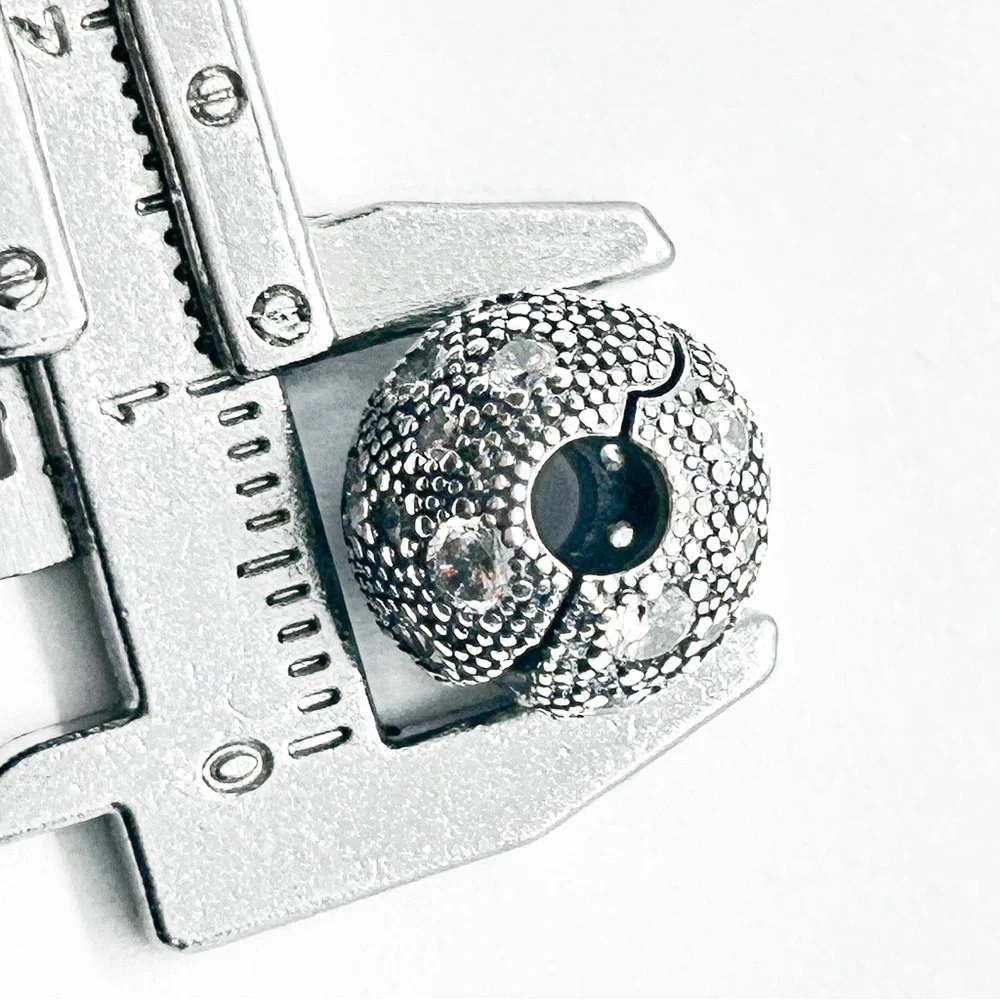 NWOT Pandora moments compatible white zirconia clasp charm, Sterling silver - Picture 3 of 9